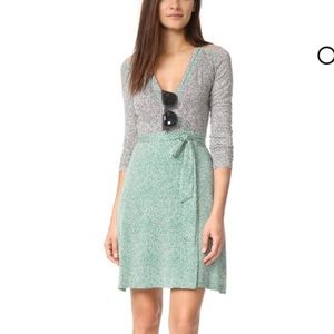 NWT LONG SLEEVE WRAP DRESS IN PASCAL BLK/PSCL BTL GR/PSCL KL